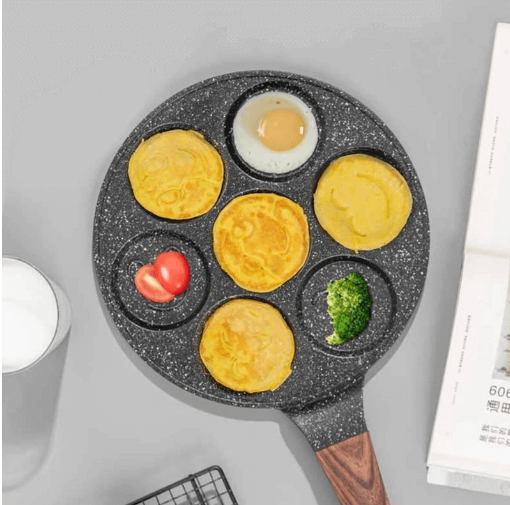 Non Stick Round Smiling Face Baking Pan